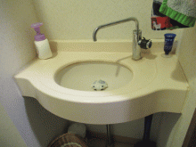 コンパクトなタンクとスタイリッシュな手洗器 文京区T様邸 コンパクトなタンクとスタイリッシュな手洗器 文京区T様邸